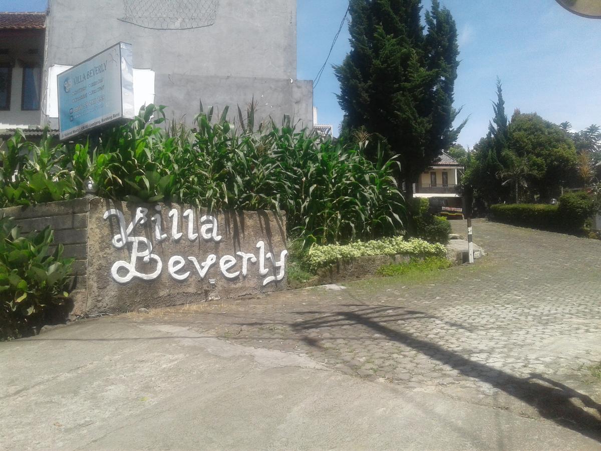 Villa Beverly Лембанг Екстериор снимка